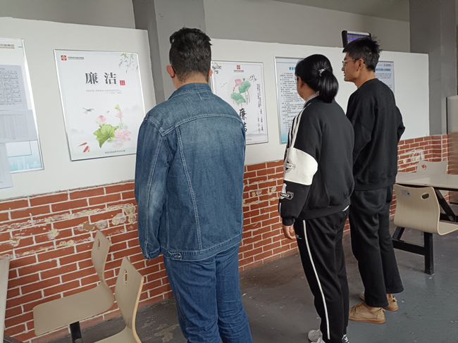 ��ҳ| ���˹��ʼ��Ź����Ӵ����¼